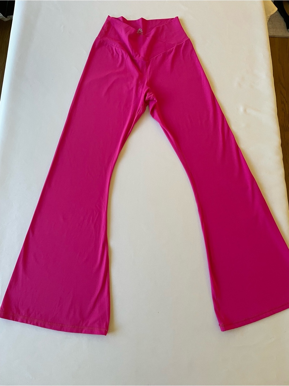 🔥 Sunzel Hot Pink High-Waisted Flare Yoga Pants Size L